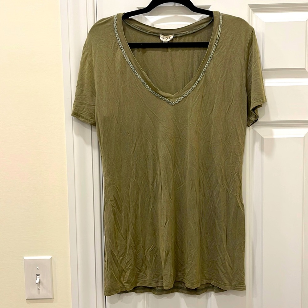 Pol women’s tshirt size XL